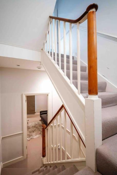 Spacious And Cosy 3Brs 5F House In Heart Of Londra Esterno foto