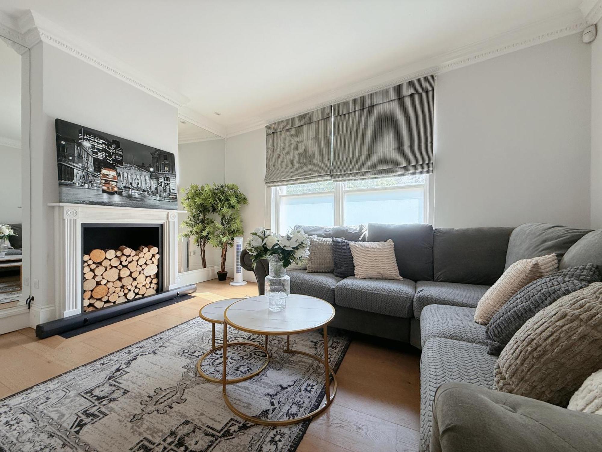 Spacious And Cosy 3Brs 5F House In Heart Of Londra Esterno foto