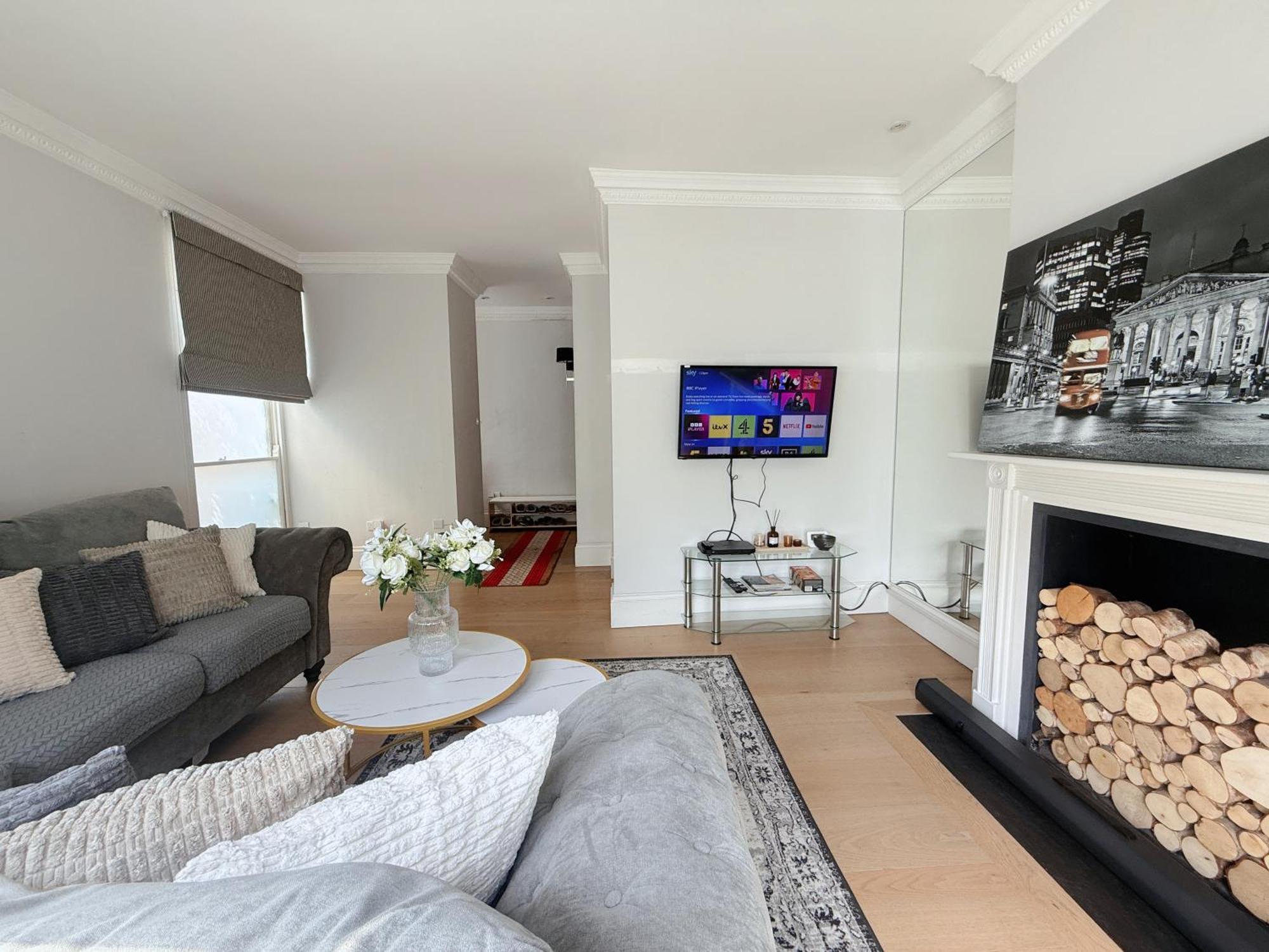 Spacious And Cosy 3Brs 5F House In Heart Of Londra Esterno foto