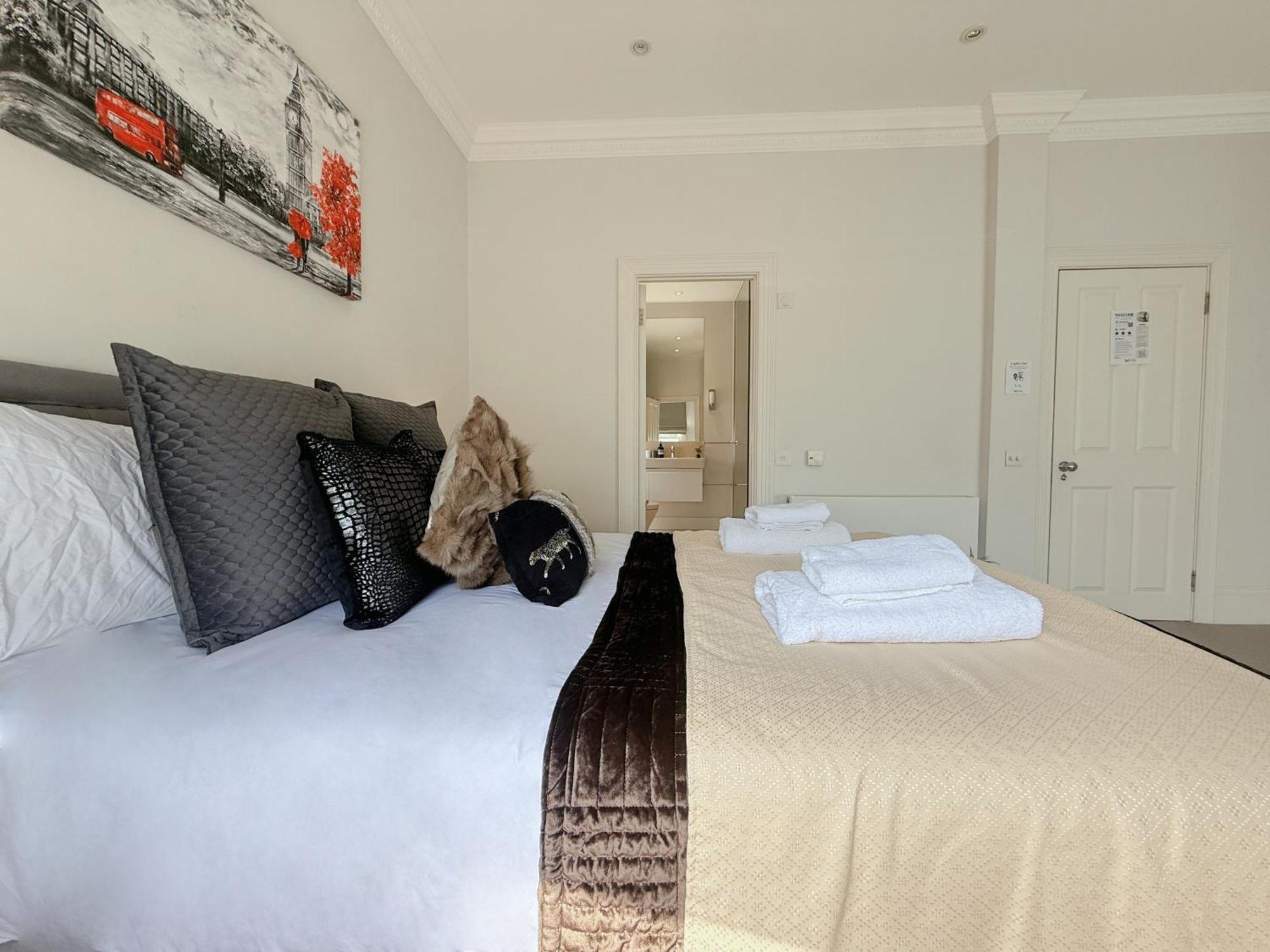 Spacious And Cosy 3Brs 5F House In Heart Of Londra Esterno foto